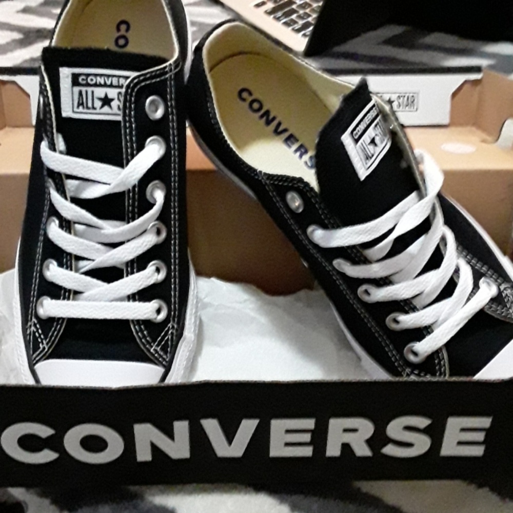 Converse womans